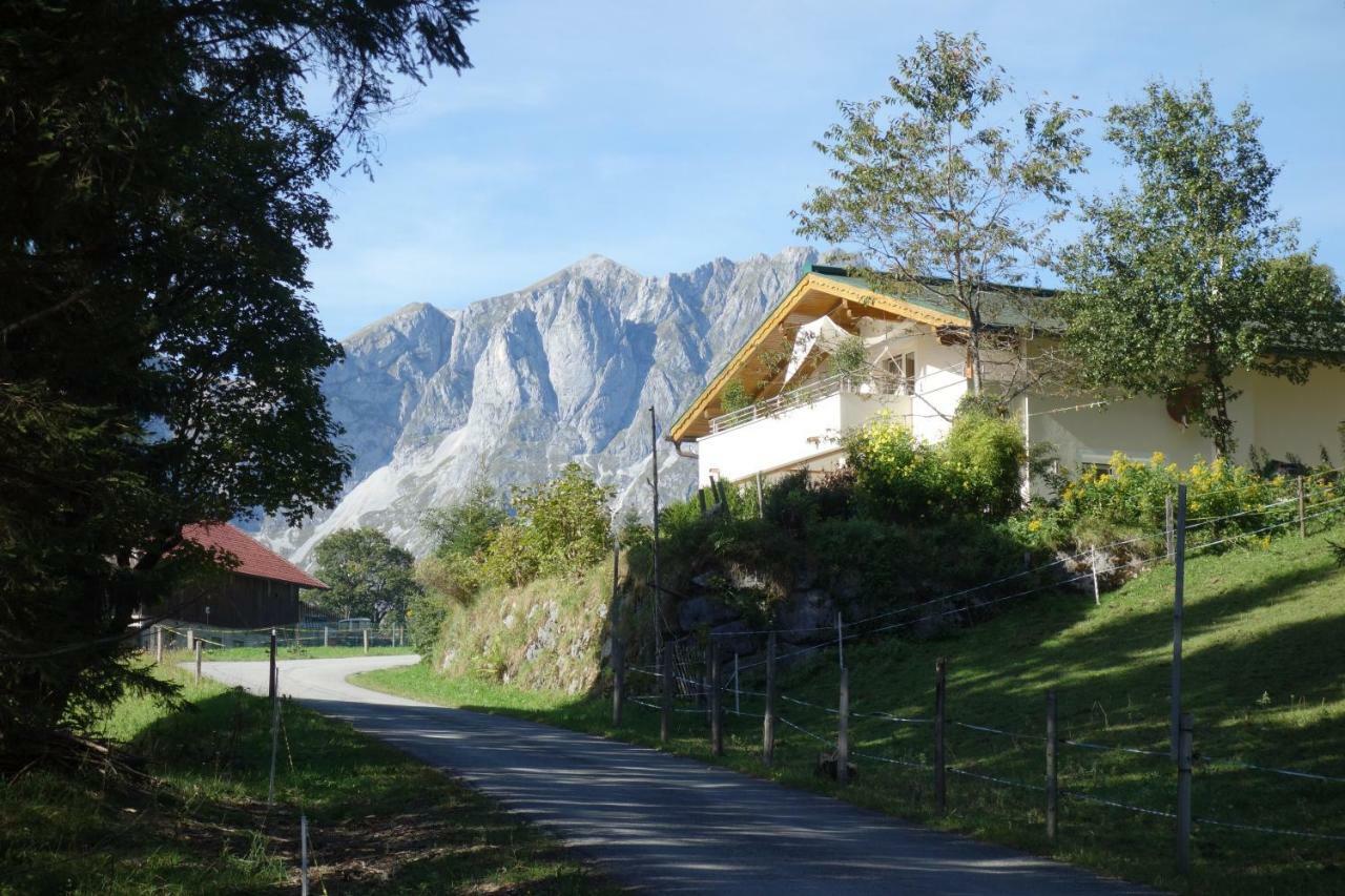Appartement Haus Fuchs à Sankt Martin am Tennengebirge Extérieur photo